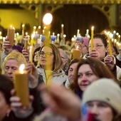 	Po Komunii Świętej obyło się nabożeństwo przekazania Płomienia Miłości Niepokalanego Serca Maryi.