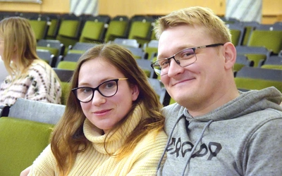 	Kursy przedmałżeńskie stają się coraz popularniejsze.