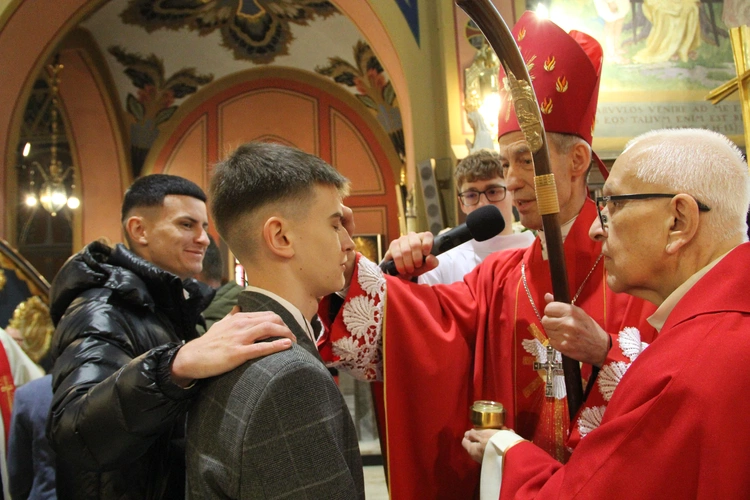 Nowy Sącz. Bierzmowanie w kościele św. Kazimierza 2025