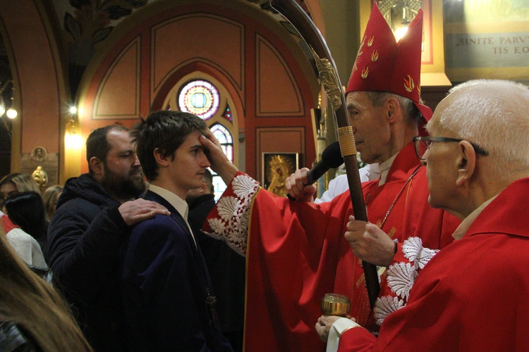 Nowy Sącz. Bierzmowanie w kościele św. Kazimierza 2025