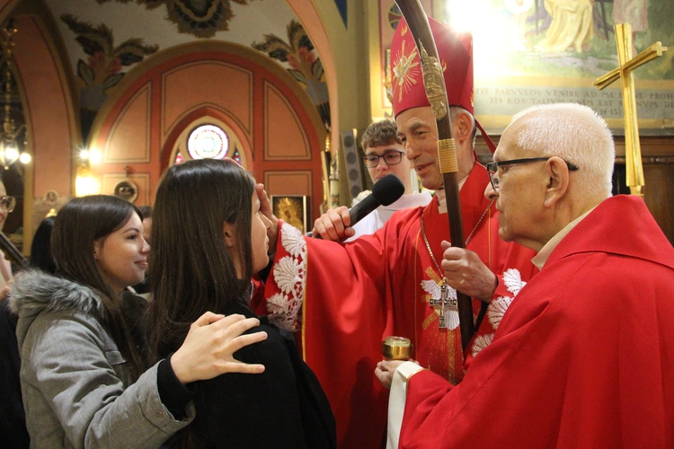 Nowy Sącz. Bierzmowanie w kościele św. Kazimierza 2025