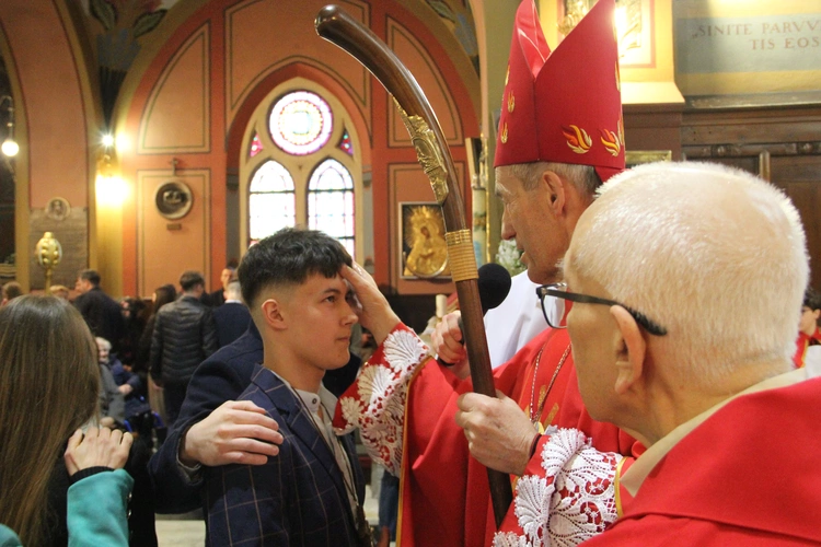 Nowy Sącz. Bierzmowanie w kościele św. Kazimierza 2025