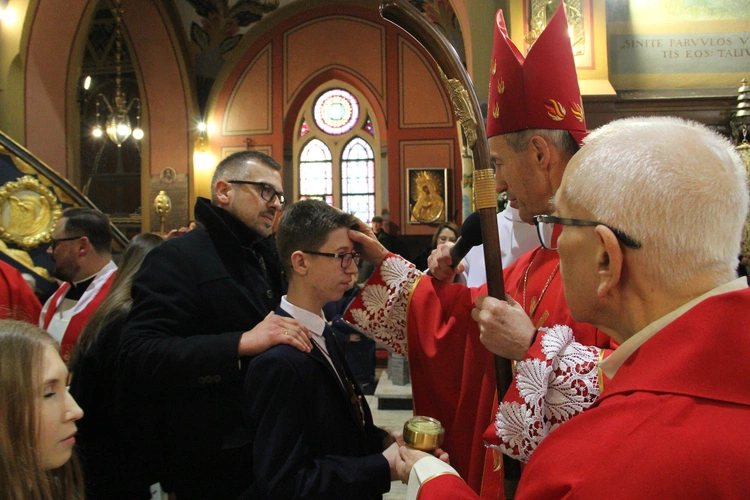 Nowy Sącz. Bierzmowanie w kościele św. Kazimierza 2025