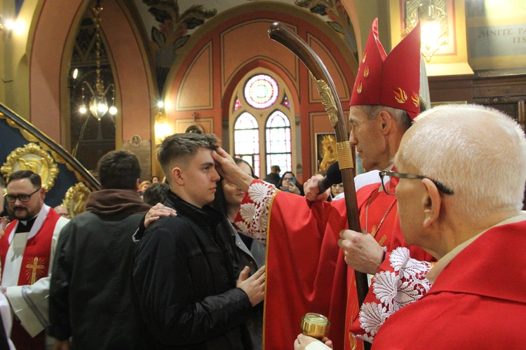 Nowy Sącz. Bierzmowanie w kościele św. Kazimierza 2025