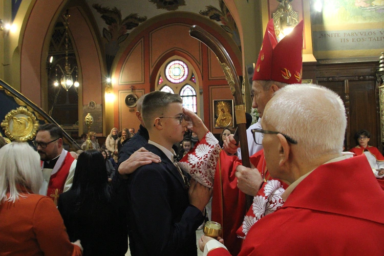 Nowy Sącz. Bierzmowanie w kościele św. Kazimierza 2025