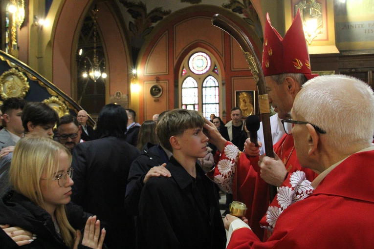Nowy Sącz. Bierzmowanie w kościele św. Kazimierza 2025