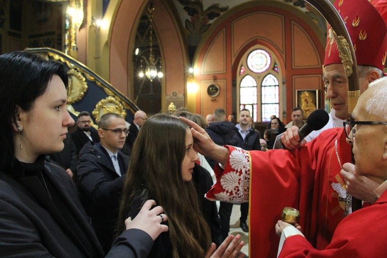 Nowy Sącz. Bierzmowanie w kościele św. Kazimierza 2025