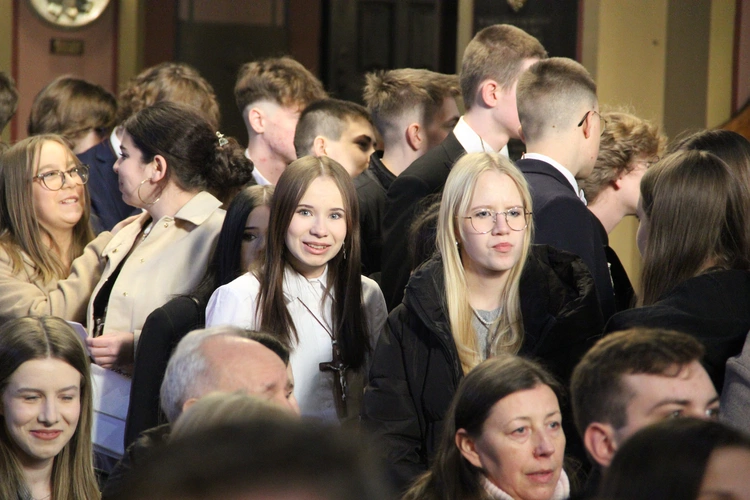 Nowy Sącz. Bierzmowanie w kościele św. Kazimierza 2025