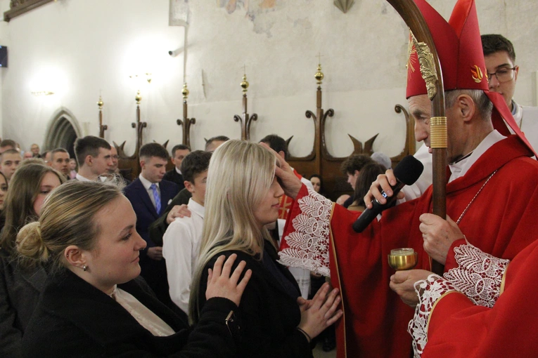 Nowy Sącz. Bierzmowanie w bazylice św. Małgorzaty 2025