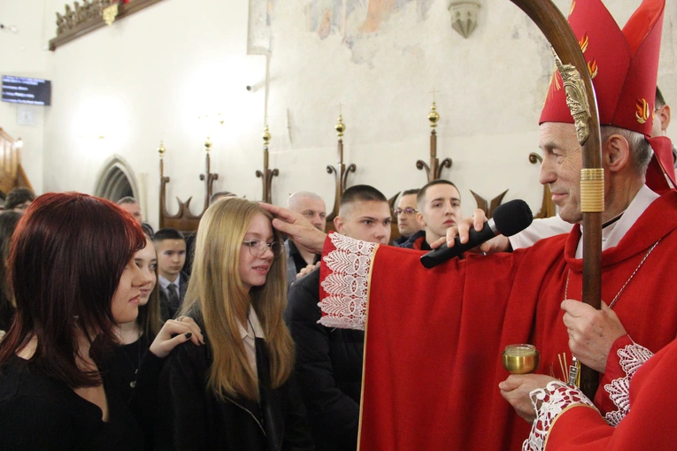 Nowy Sącz. Bierzmowanie w bazylice św. Małgorzaty 2025