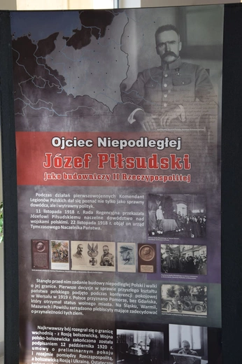 Odsłonięcie pomnika marszałka Piłsudskiego.