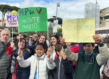Papież w Gemelli: zaprzestano stosowania nieinwazyjnej wentylacji mechanicznej
