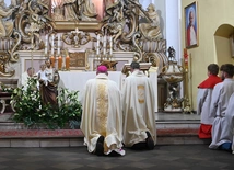 Zawierzyli siebie, swoje rodziny i parafię opiece św. Józefa