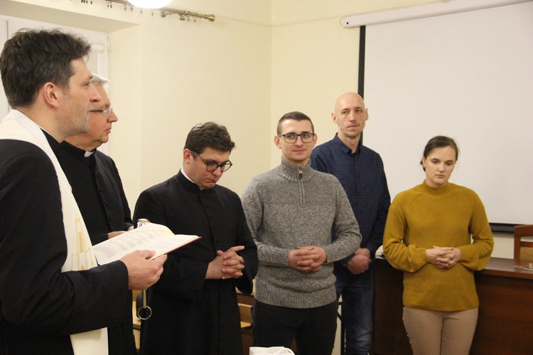 Dębica. Błogosławieństwo wznowionej poradni w parafii Matki Bożej Anielskiej