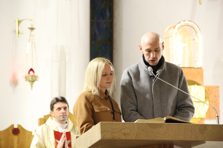 Dębica. Błogosławieństwo wznowionej poradni w parafii Matki Bożej Anielskiej