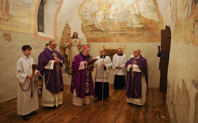 Poświęcenie odrestaurowanych wnętrz kolegiaty w Opatowie