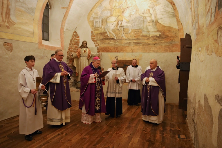 Poświęcenie odrestaurowanych wnętrz kolegiaty w Opatowie