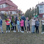 Kolorowa tradycja w małych rękach