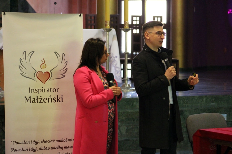 Inspirator małżeński - spotkanie małżeństw w parafii pw. NMP Królowej Pokoju na wrocławskich Popowicach 