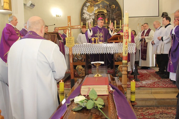 Pogrzeb ks. Janusza Kozłowskiego cz.1