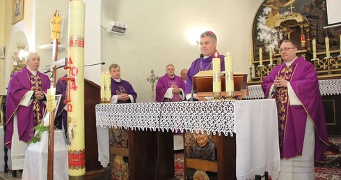 Pogrzeb ks. Janusza Kozłowskiego cz.1