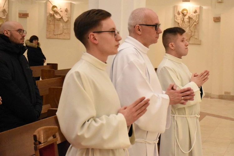 Udzielenie posługi lektoratu