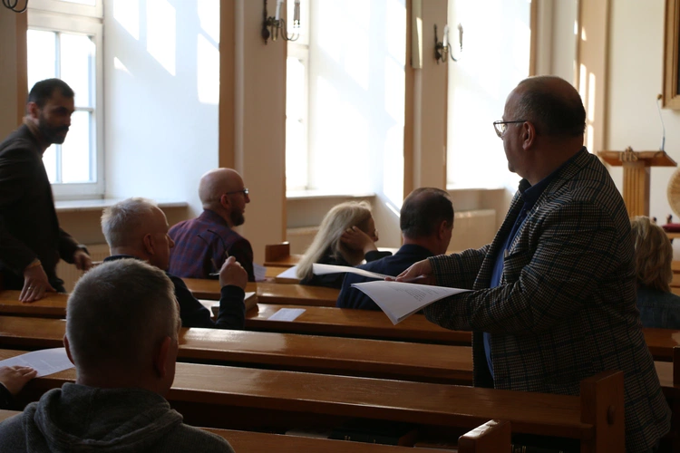 Płock. Dzień skupienia dla kandydatów na diakonów stałych