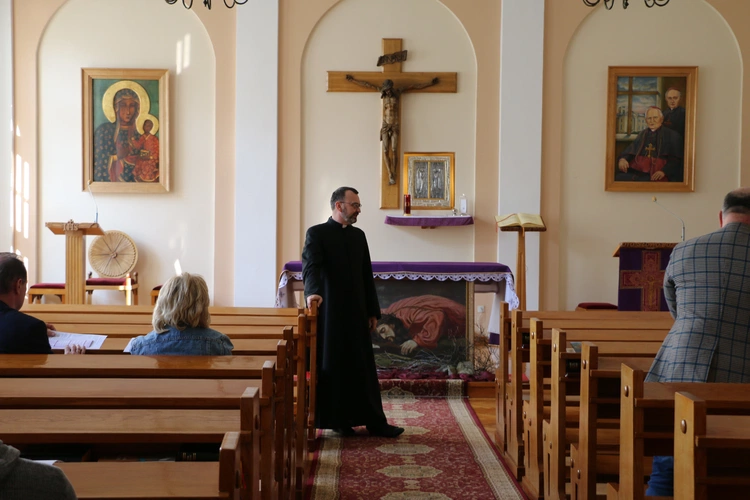 Płock. Dzień skupienia dla kandydatów na diakonów stałych