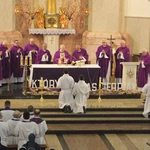Dąbrowa Tarnowska. Pielgrzymka jubileuszowa kapłanów, sióstr i ich rodzin