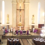 Dąbrowa Tarnowska. Pielgrzymka jubileuszowa kapłanów, sióstr i ich rodzin