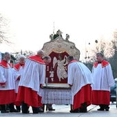 Feretron Matki Bożej Oliwskiej już katedrze