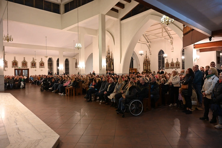 Dzień skupienia dla osób w związkach niesakramentalnych w AG