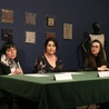 Małymi i dużymi krokami - 35 lat z wątkiem i osnową
