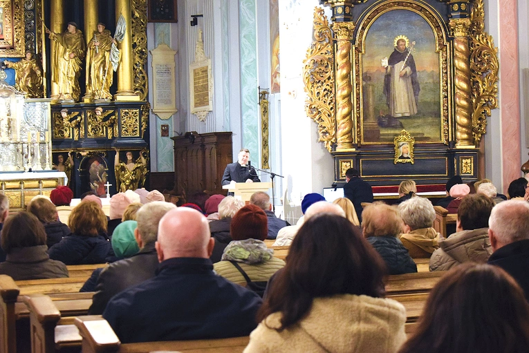 	Spotkanie poprowadził ks. dr Michał Grochowina, oficjał Sądu Biskupiego w Sandomierzu. 