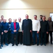 	Spotkania prowadził ks. Mariusz Pałgan.