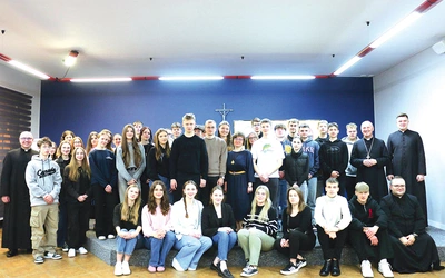 	Rozpoczęli przygotowania do spotkania w Rzymie.