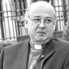 Kapłan spocznie w grobowcu jezuitów na Powązkach.