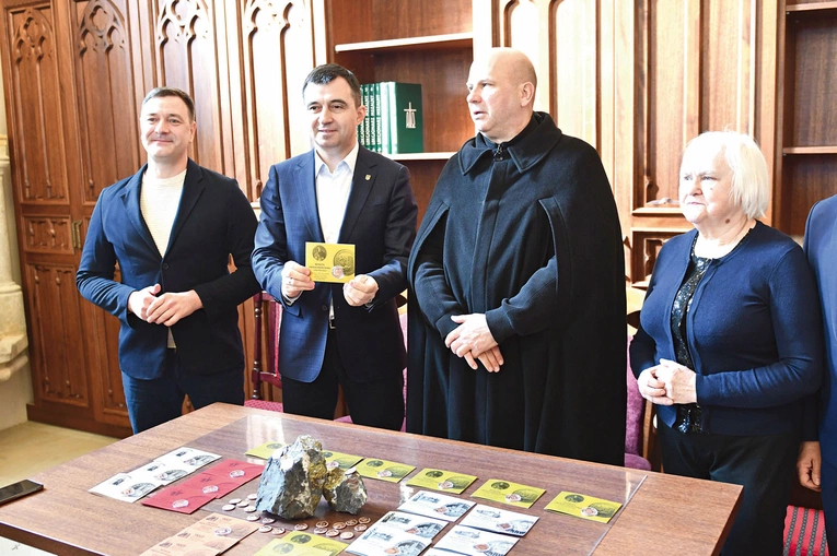 Prezentacja numizmatu odbyła się oczywiście w głogowskiej kolegiacie.