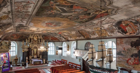 Kościół w nadmorskiej Stegnie pw. Najświętszego Serca Jezusowego powstał w XVIII wieku. 