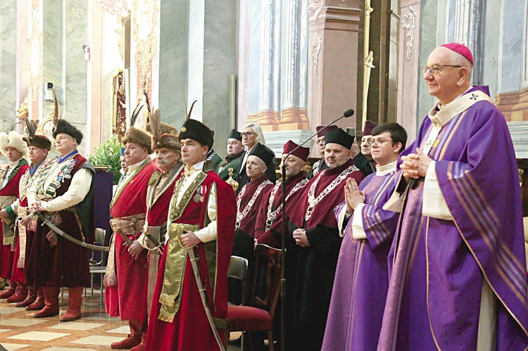 	Uroczyste wręczenie odznaczenia miało miejsce w katedrze lubelskiej.