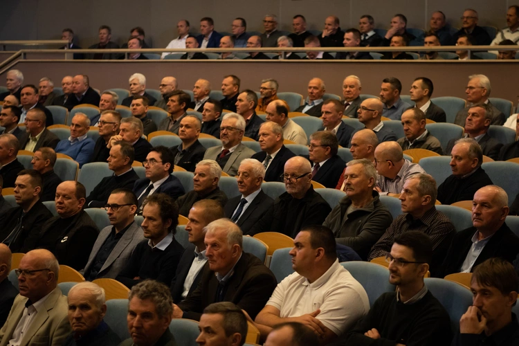 Tarnów. Dzień skupienia dla nadzwyczajnych szafarzy - cz. 3