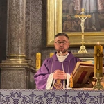 Droga Krzyżowa z Janikowa do kościoła stacyjnego w Ożarowie