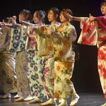 La Fontaine i Puellae Orantes