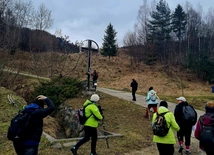 Muszyna. III Parafialna Droga Krzyżowa w plenerze