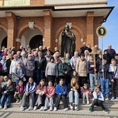 Przy pomniku kard. Stefana Wyszyńskiego.