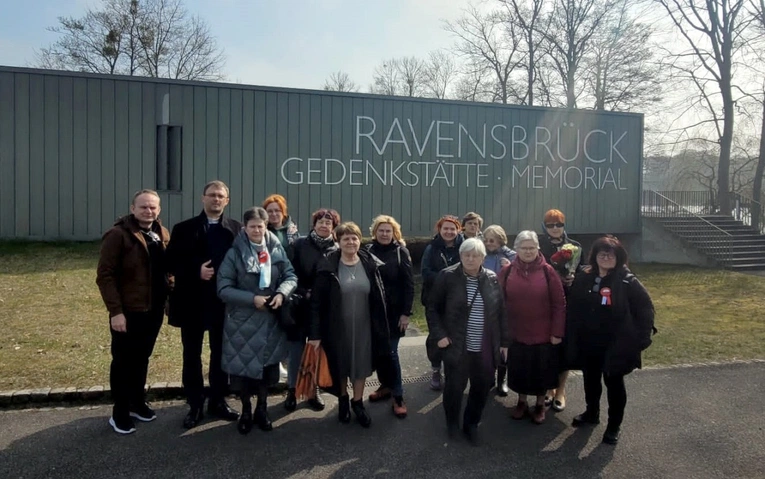 W pielgrzymce uczestniczyło 15 osób.