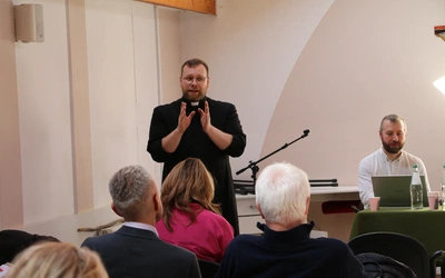 Płońsk. Zaangażowani w liturgię Wigilii Paschalnej