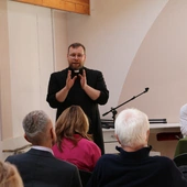 Płońsk. Zaangażowani w liturgię Wigilii Paschalnej