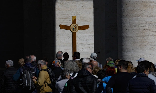 Papież: radość chrześcijańska wypływa z pewności, że Pan nigdy nas nie zostawi samych 