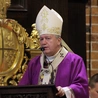 Abp Kupny: Jedynym racjonalnym środkiem budowania pokoju jest dialog